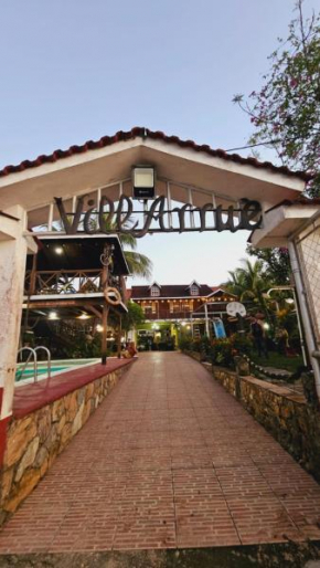 Chalet Villarrué, Izabalito